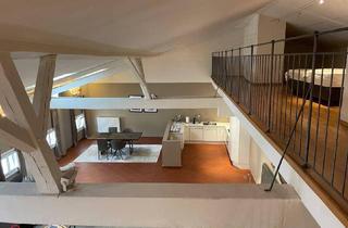 Loft mieten in Alter Markt, 5020 Salzburg, Stylish leben am Alten Markt mit Dachterrasse – Exklusives Loft für Anspruchsvolle