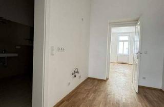 Wohnung kaufen in Gumpendorfer Straße, 1150 Wien, Stilvolle 1,5-Zimmer-Altbauwohnung mit Balkon – Erstbezug nach Sanierung in absoluter Ruhelage