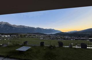 Wohnung kaufen in Lärchenwald, 6020 Mutters, Luxus-Chaletwohnung mit Garten & Panoramablick beim Skigebiet Muttereralm