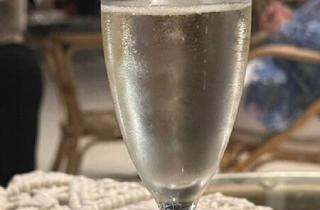 Immobilie mieten in 1130 Wien, Ital. Restaurant- Hauptmiete oder Pacht