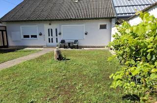 Einfamilienhaus kaufen in St Andrä Am Zicksee, 7161 Sankt Andrä am Zicksee, PREISREDUKTION: GUT ERHALTENES EINFAMILIENHAUS - GARTEN uneinsehbar, Nebengebäude vorhanden