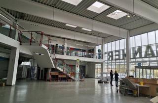 Büro zu mieten in Mattersburger Straße, 7000 Eisenstadt, Modernes Gewerbezentrum mit 2500m² Fläche und 122 Stellplätzen in zentraler Lage zu vermieten - nur 6,00€/m²! Teilbar!