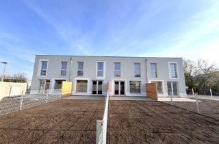 Reihenhaus kaufen in Bahnstraße, 2523 Tattendorf, 4 Zimmer-Haus plus Keller, Garten und 2 Stellplätzen!