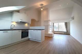 Wohnung kaufen in 1090 Wien, Dachgeschoss-Wohnung mit Innenhoflage! 3 Zimmer! Nähe Servitenviertel und U4 Friedensbrücke!