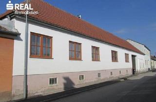 Bauernhäuser zu kaufen in 3571 Gars am Kamp, Vielseitig nutzbarer Vierseithof mit Maschinenschuppen, Stallungen, Keller und Garten