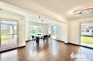 Haus kaufen in 4632 Pichl bei Wels, Traumhaftes modernes ELK Fertigteilhaus Holzriegelbauweise 142 m² mit Pool uvm. in Pichl bei Wels!