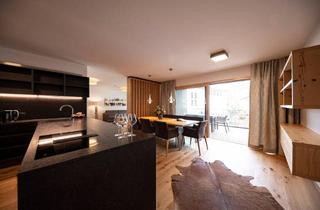 Penthouse kaufen in 5700 Zell am See, Luxus Penthouse mit 5 Zimmer mit über 188m2 Wohnfläche und Loggia sowie beheiztem Aussenpool in Zell am See!