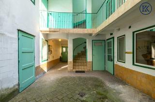Haus kaufen in Schäffergasse, 1040 Wien, Historisches Biedermeierhaus mit einzigartigem Charakter