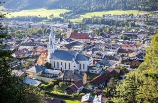 Wohnung kaufen in 8970 Schladming, Schladming: City-Apartment mit Design-Flair & All-Season-Terrasse! 5 Gehminuten zur Planai!
