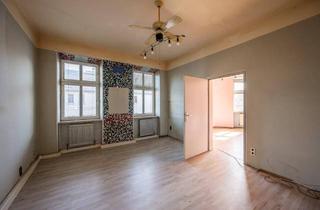 Wohnung kaufen in Van-Der-Nüll-Gasse, 1100 Wien, ++NEU++ Sanierungsbedürftige 2 Zimmer Altbauwohnung mit viel Potenzial.
