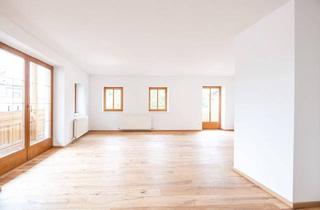 Wohnung mieten in Dorfstraße 54, 6241 Radfeld, Moderne 4-Zimmer-Wohnung in Radfeld: Erstbezug nach Sanierung mit Balkon, Terrasse und Top-Ausstattung !