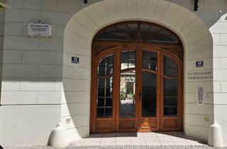 Wohnung kaufen in Theresiengasse, 2500 Baden, TOP sanierte Stadtwohnung im Herzen von Baden - mit 30m² Terrasse