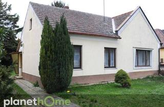 Haus kaufen in 2424 Zurndorf, Haus mit zwei Wohneinheiten und viel Potenzial