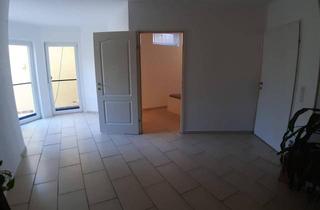Wohnung mieten in Steinbruchstraße 30, 1140 Wien, Wien, 14.: 2-Zi. m. Terrasse, Einbaukü. o. Ablöse, U3/U4, Erker/Fußbodenhzg