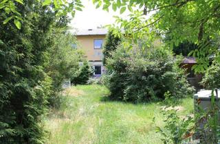 Grundstück zu kaufen in 2401 Fischamend-Dorf, Baugrund für moderne Villa in Fischamend - für 2 Einfamilienhäuser und Bauträger geeignet