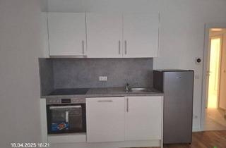 Wohnung mieten in Linzer Straße 182, 1140 Wien, GENERALSANIERTE 2-ZIMMER-ALTBAUWOHNUNG *INKL. KÜCHE*