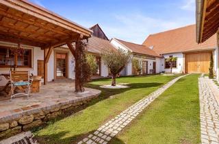 Haus kaufen in 3704 Glaubendorf, Einmalige Gelegenheit! Renovierter, historischer Vierkanthof - nur 40 Minuten von Wien im Weinviertel