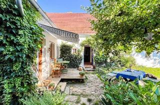 Bauernhäuser zu kaufen in 8042 Graz, Pure Idylle / altes Bauernhaus mit uneinsichtigem Innenhof und Pool