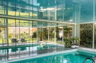 Villen zu kaufen in 2230 Gänserndorf, Traumhafter Bungalow ++ Villa mit Indoor-Pool ++ Weinkeller ++ Wunderschöner Gepflegter Garten ++ Perfekte Lage in Gänserndorf ++ Beeindruckende Architektur ++ Vielseitige Nutzungsmöglichkeiten ++