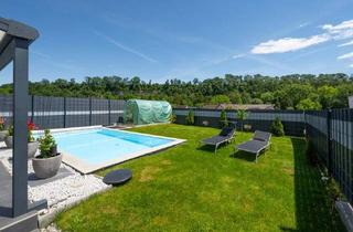 Doppelhaushälfte kaufen in 4522 Sierning, Neuwertige Doppelhaushälfte mit Keller, Garage 3 PKW- Abstellplätzen und Pool!