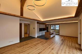 Wohnung mieten in 6370 Kitzbühel, Exklusive Dachgeschosswohnung im Stadtkern mit Streifblick