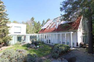 Villen zu kaufen in 2102 Hagenbrunn, Luxusvilla mit Park, Pool und Badehaus am Naturschutzgebiet