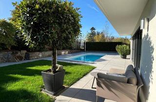 Einfamilienhaus kaufen in 6912 Hörbranz, Modernisiertes Haus in Top-Zustand mit Seesicht, Pool, stilvoll gestaltetem Garten und Wellness-Sauna im Badezimmer