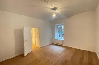 Wohnung kaufen in Beingasse, 1150 Wien, Sanierte Souterrain-Wohnung mit straßenseitigem Zugang
