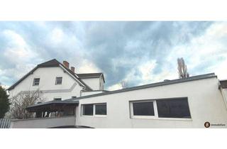 Haus kaufen in 2700 Wiener Neustadt, Zwei Wohneinheiten + Vereinsbereich in Wr. Neustadt – Ideal für Familien oder Investoren
