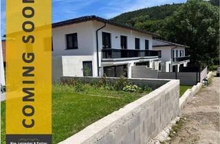 Doppelhaushälfte kaufen in 4901 Bruckmühl, COMING SOON! Attraktive belagsfertige Neubau – Doppelhaushälften mit Garage und sonnigem Garten zum Selbstausbau in ruhiger Siedlungslage in (H2, H3)