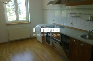Wohnung mieten in Alland, 2533 Klausen-Leopoldsdorf, Top3: Wohnzimmer, Schlafzimmer, Einbauküche mit Essplatz, alle Räume zentral begehbar