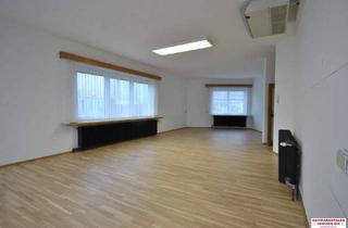Büro zu mieten in 2640 Gloggnitz, Provisionsfrei! Kanzlei/Büro/Agentur am Hauptplatz von Gloggnitz kombinieren!