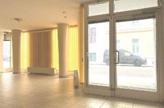 Gewerbeimmobilie kaufen in Kreuzgasse, 1180 Wien, 1180! Sanierungsbedürftiges Geschäftslokal/Büro mit grossen Schaufenstern zum Kauf!