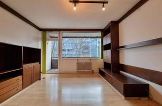Wohnung mieten in Koßgasse 16, 8010 Graz, Sonnige, ruhige Garconniere mit Loggia, Keller und Autoabstellplatz inkl. BK (warm)