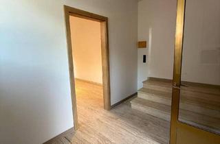 Immobilie mieten in Kleinriedstraße 31, 6273 Ried im Zillertal, Renovierte 2.5-Zimmer Gewerbefläche mit Parkplätzen