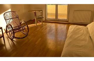 WG-Zimmer mieten in 1130 Wien, Helles Zimmer teilmöbliert mit Balkon zur Zwischenmiete für Naturliebhaber mit Katze in 2er WG