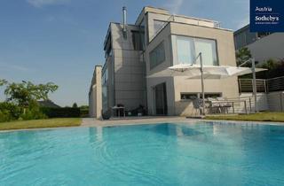Villen zu kaufen in 2372 Gießhübl, MODERNE LUXUSVILLA MIT TRAUMHAFTEM AUSBLICK AUF WIEN, NUR 20 MIN IN DIE WIENER CITY