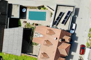 Haus kaufen in Querstraße, 7000 Eisenstadt, Geniales Stadthaus mit Pool, Poolhaus, großzügigem Wellnessbereich ... alles am neuesten Stand der Technik. Ein zusätzliches Büro/Lager von ca. 120m² als Nebengebäude ist vorhanden.