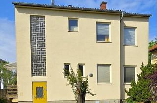 Einfamilienhaus kaufen in Hammerbrotgasse, 2320 Schwechat, Verkauf nach Verlassenschaft in Schwechat!