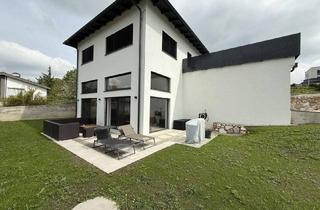 Einfamilienhaus kaufen in 4941 Mehrnbach, Traumhaftes Einfamilienhaus in Mehrnbach: Terrasse, Garage & Garten! ‍ ‍ ‍