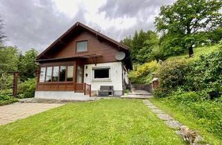 Einfamilienhaus kaufen in 3062 Kirchstetten, Einfamilienhaus auf 2815 m2 Grund, indyllisch gelegen mit herrlichem Fernblick: Wohnebene + Dachboden, Kellerhaus, Garage, Erd-Weinkeller, Schrägaufzug, am Ortsrand Kirchstetten, Nähe A1 + Westbahn, ca. 50 min. nach Wien!