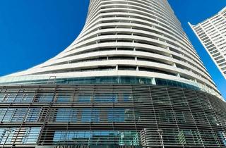 Wohnung kaufen in Wagramer Straße, 1220 Wien, PROVISIONSFREI! DANUBEFLATS! ERSTBEZUG! 5. STOCK! DIREKT AM WASSER! & DER U1 ! GYM! POOL! FUßBODENKÜHLUNG! EINBAUKÜCHE! WEITBLICK.