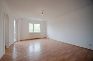 Wohnung kaufen in Dr. Fuchs Gasse, 2000 Stockerau, Preisreduziert: 2000 Stockerau: Sanierte 4 Zimmer-Wohnung mit Loggia und Grünblick