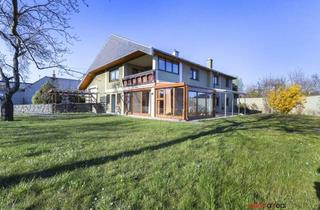 Mehrfamilienhaus kaufen in 2540 Bad Vöslau, Schöner Privatwohnsitz mit großem Garten, 5 Schlafzimmern, 4 Bädern und Einliegerwohnung