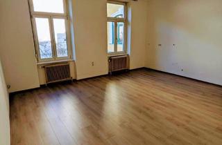 Wohnung mieten in Hauptstraße 52, 2640 Gloggnitz, Geräumige Altbau-Wohnung mit Einbauküche und Parkett