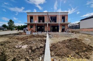 Doppelhaushälfte kaufen in Karnabrunn-Obenaus, 2113 Karnabrunn, LETZTES HAUS VERFÜGBAR! IDEAL FÜR FAMILIEN! 5-ZIMMER-ZIEGELHAUS MIT UNVERBAUBAREN AUSBLICK. MIT KELLER, BALKON, TERRASSE, CARPORT UND GROSSEM GARTEN.