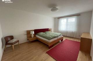 Wohnung kaufen in 7142 Illmitz, Geräumige Obergeschosswohnung mit Hauscharakter, Garten und Keller