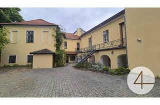 Mehrfamilienhaus kaufen in 2115 Ernstbrunn, Wohnen mit Geschichte - Klosteranlage mit Charme und Konzept