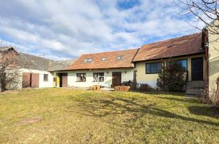 Haus kaufen in 2284 Untersiebenbrunn, DREIKANTHOF IN ZENTRALER GRÜNLAGE - 1.300 m² Grundfläche - 180 m² Scheunen