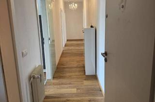 Wohnung kaufen in Plüddemanngasse, 8010 Graz, Wunderschöne 3 Zimmerwohnung ( WG tauglich) mit Parkmöglichkeit in Graz Waltendorf zu verkaufen!